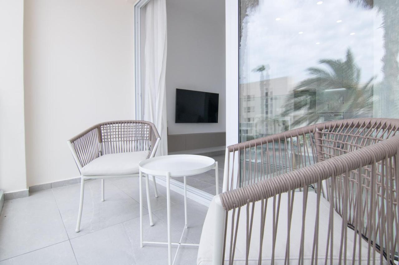 Phaedrus Living Seaview Modern Flat Limnaria 134 Lägenhet Paphos Exteriör bild