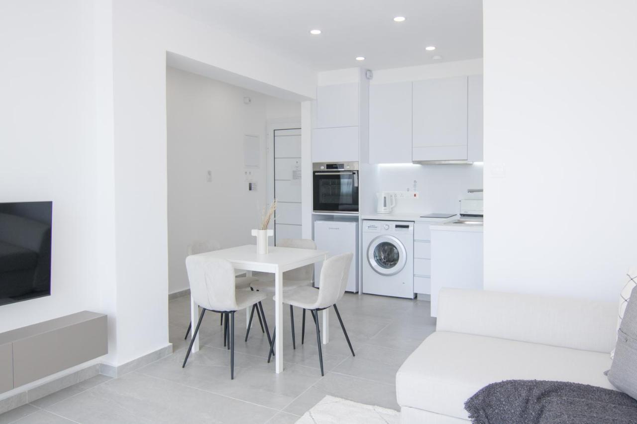 Phaedrus Living Seaview Modern Flat Limnaria 134 Lägenhet Paphos Exteriör bild
